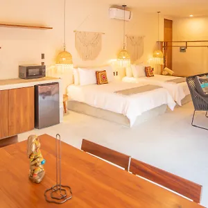 **** Hotel Nuee & Club Mexique